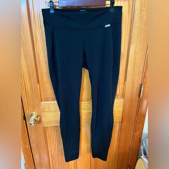 Patagonia Black Lightweight Leggings - Picture 4 of 7